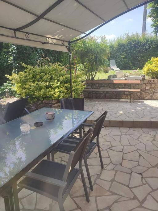 Gite La Petite Longere Septfonds Esterno foto