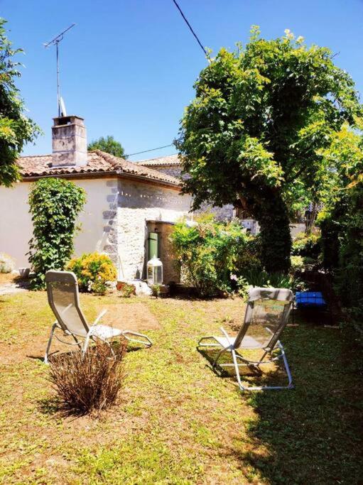 Gite La Petite Longere Septfonds Esterno foto